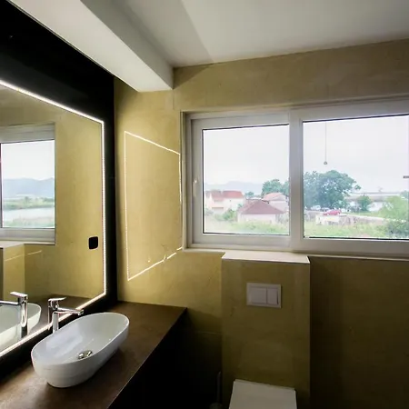 Kitehouse Usce 3*