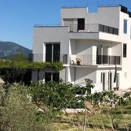 شقة فندقية Kitehouse Usce Komin (Dubrovnik-Neretva)